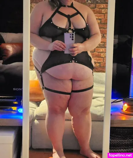 Evarosekissfree OnlyFans Thumbnail #nqBxJ1vq51