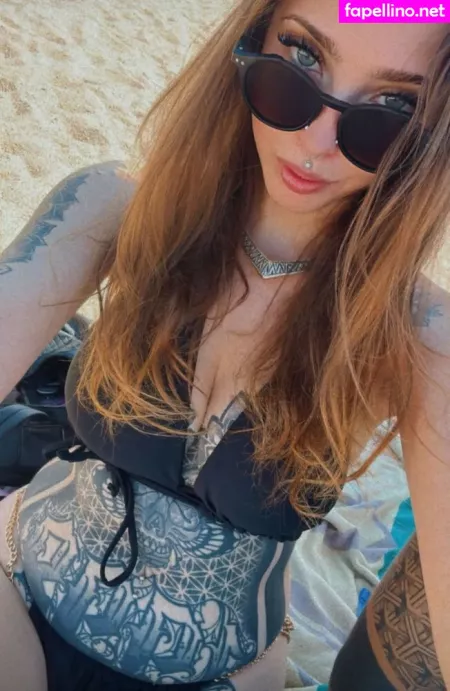 Evasciacca OnlyFans Thumbnail #RS4Xh79mAK