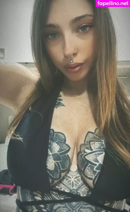 Evasciacca OnlyFans Thumbnail #Z4j4Zvex7K