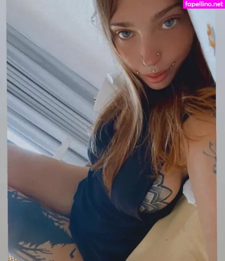 Evasciacca OnlyFans Thumbnail #lpSinkZNqj