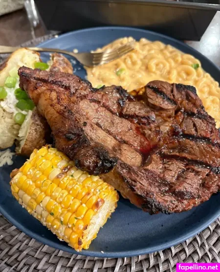 Evbeevip OnlyFans Thumbnail #S6WNByCcXG