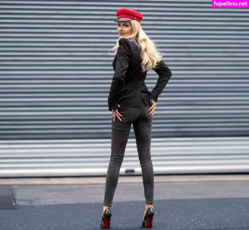 Eve Cruz OnlyFans Thumbnail #EHfSHPcRah