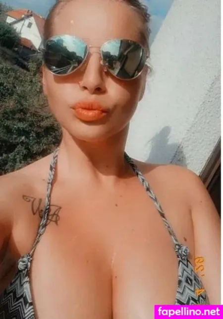 Eve Dapic OnlyFans Thumbnail #6X1ds7Faht