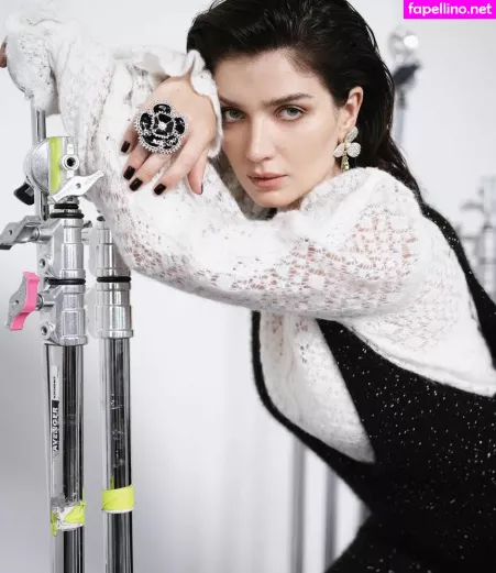 Eve Hewson OnlyFans Thumbnail #lAH8azfOwJ