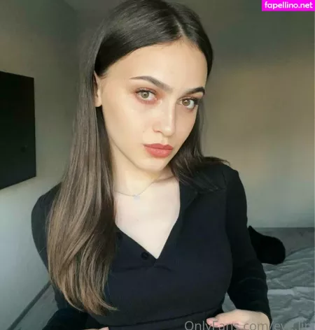 Eve Lin OnlyFans Thumbnail #1jVHbNssLt