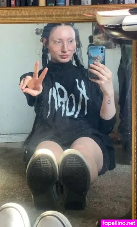 Eve Moss OnlyFans Thumbnail #YeTUO4hNhM