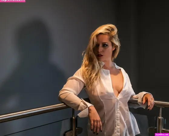 Eve On Adultfolio OnlyFans Thumbnail #BZsSnTy4Lw