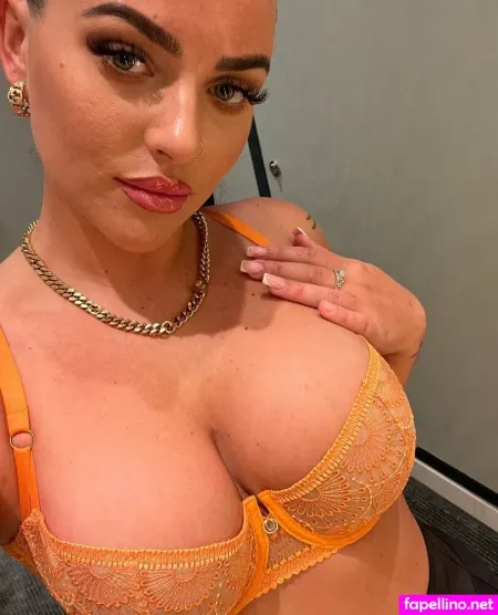 Eve Sophiee 1 OnlyFans Thumbnail #2ilxVYnbAk