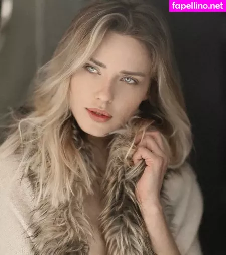 Eve Tsur OnlyFans Thumbnail #F1x9UbEhE3