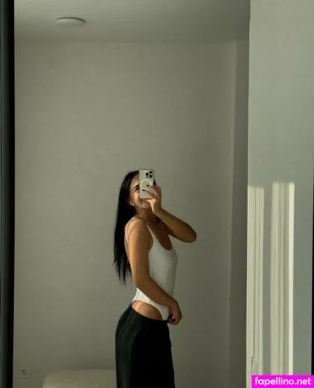 Evelien Murano OnlyFans Thumbnail #uJzQbDYTR0