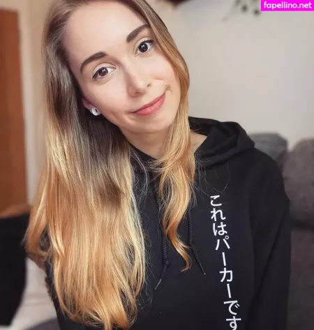 Evelien OnlyFans Thumbnail #eNZBVU0ZEm