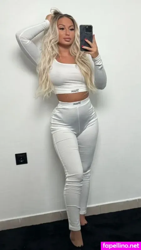 Evelin Kozma OnlyFans Thumbnail #jgyj3x7MyW