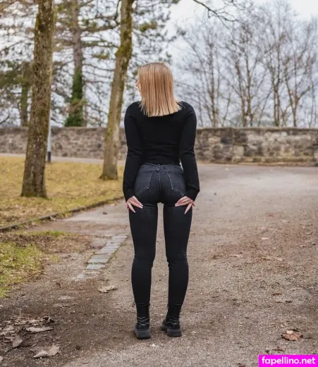 Evelin Ru 1 OnlyFans Thumbnail #pRaJvNPurv