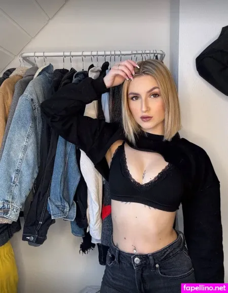 Evelin Ru 1 OnlyFans Thumbnail #yf9zdO56NV