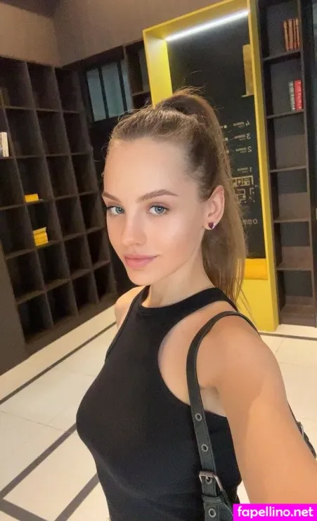 Evelinakiss OnlyFans Thumbnail #8cT4MODjv3