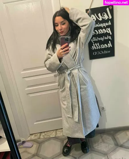 Evelinaqueen OnlyFans Thumbnail #EheuVW79QT