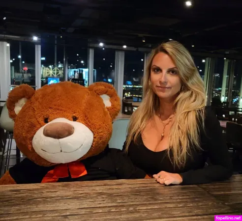 Eveline Do OnlyFans Thumbnail #awXSmy2CE5