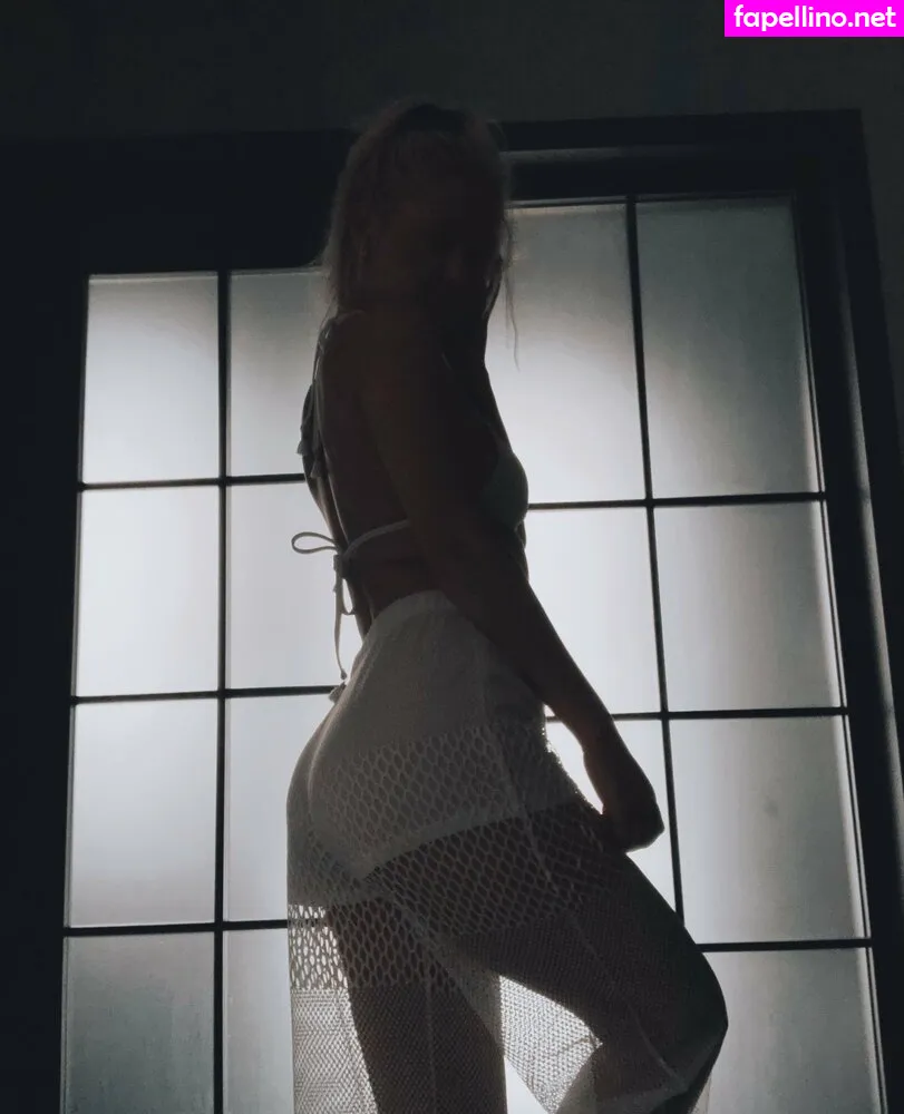 ellasprivataa__, evelinpage_free Nude Leaked OnlyFans Photo #GFKA3H0xL3