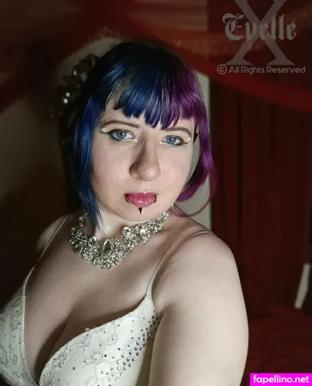 Evelle X OnlyFans Thumbnail #KvVpCJgbJ6