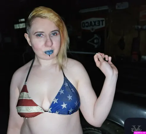 Evelle X OnlyFans Thumbnail #l1oKZ6Gfwn