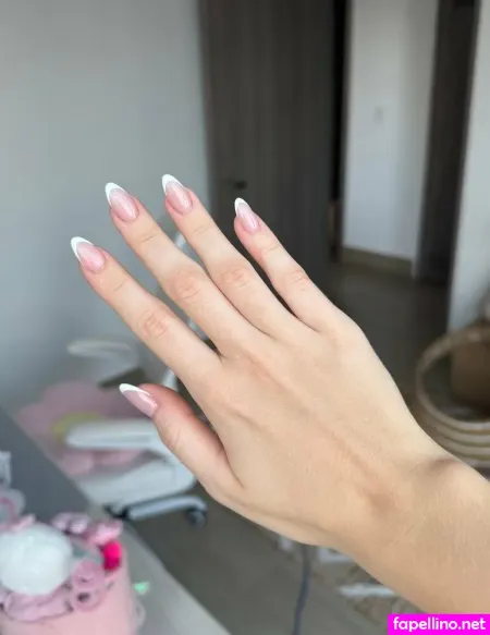 Evelyn Feett2 OnlyFans Thumbnail #2layXHWAd0