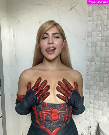 Evelyn Felix OnlyFans Thumbnail #kp2y9RpXJ9