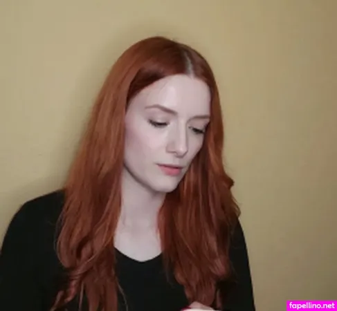 Evelyn Jade OnlyFans Thumbnail #920wzJU6Ma