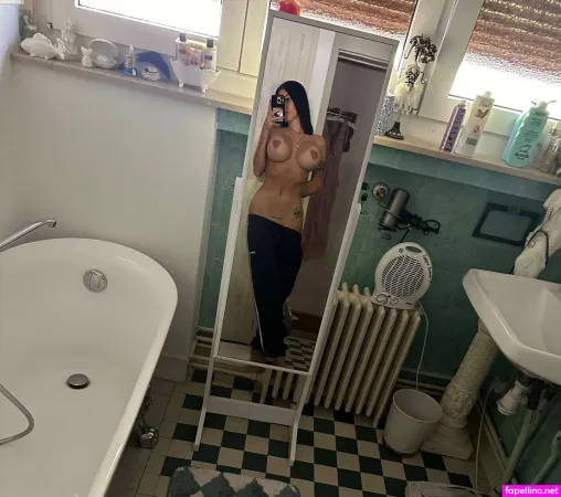 Evelyna Exclusiv OnlyFans Thumbnail #mfGbEHf37Z