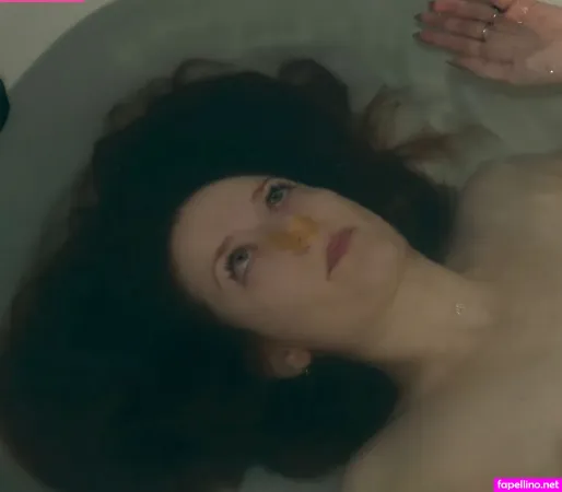 Evelynjade OnlyFans Thumbnail #URIdn3Oq9x