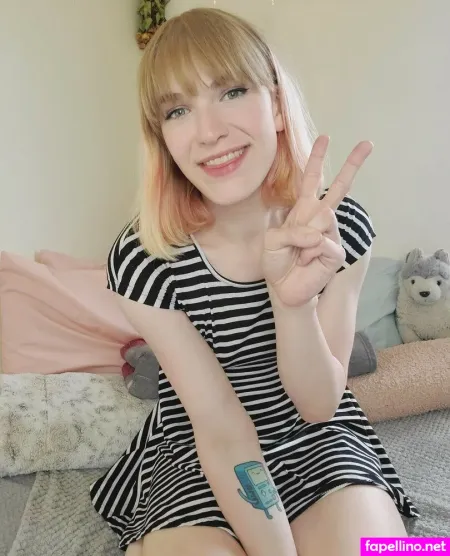 Evelynnkittenfree OnlyFans Thumbnail #oreM9WglEb