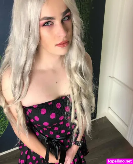 Evelynpeggings OnlyFans Thumbnail #0C8HmNAsN9