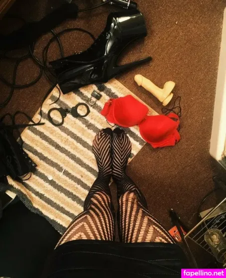 Evelynvex OnlyFans Thumbnail #1wJ6Rot68k