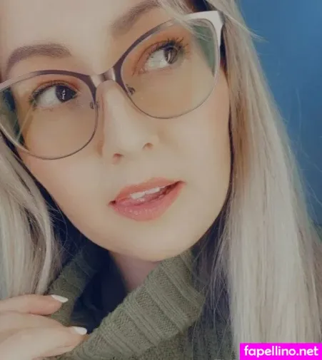 Everlymoon OnlyFans Thumbnail #Dk2h5gthUa