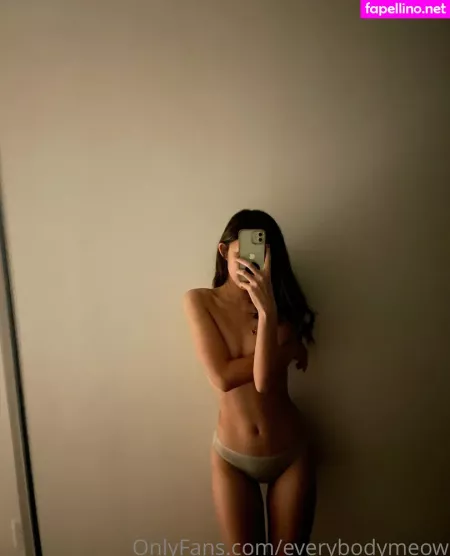 Everybodymeow OnlyFans Thumbnail #Kv8OMv5jX9