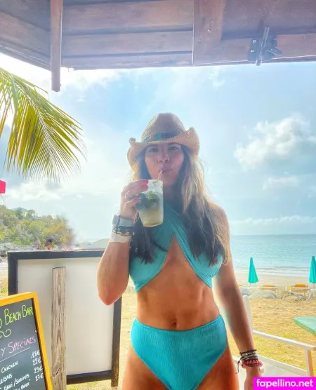 Everydayerii OnlyFans Thumbnail #IXruHXowbY