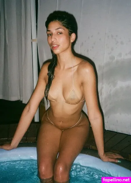 Everyoneloveskittty OnlyFans Thumbnail #9EG4ATcJPP