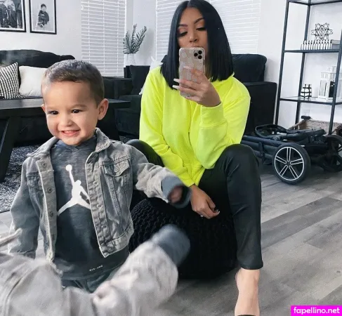 Evettexo OnlyFans Thumbnail #5i16YJEqqs