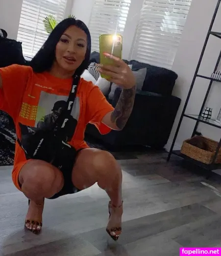 Evettexo OnlyFans Thumbnail #9aVbWn5rRt