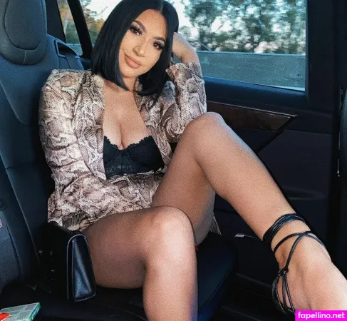 Evettexo OnlyFans Thumbnail #pQ2U7ya18g