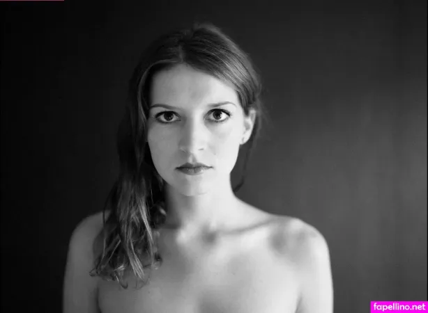 Evgenia Lichtner OnlyFans Thumbnail #x3HrUSB0le