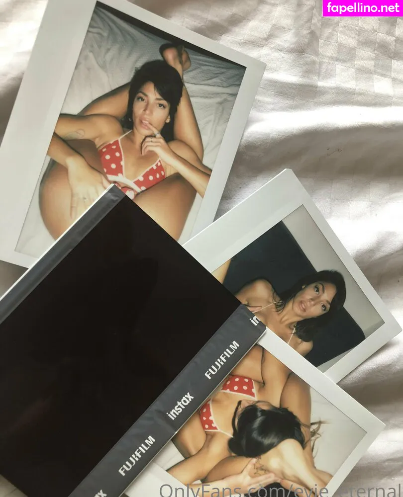 _eviiee_, evie_eternal Nude Leaked OnlyFans Photo #DlsvRIA4V7