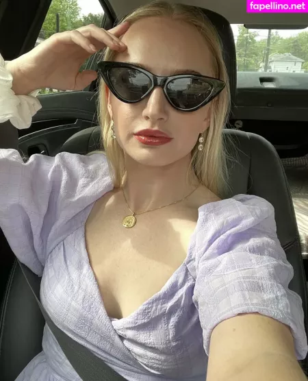 Evie Summers OnlyFans Thumbnail #3lBEZYFCLs