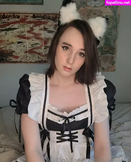 Evieevie00 OnlyFans Thumbnail #7kqYQx8qXL