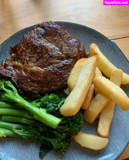 Evieexpands OnlyFans Thumbnail #3kzd4aAwAI