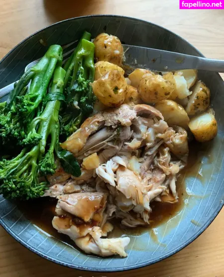 Evieexpands OnlyFans Thumbnail #9lhl2IFtaf