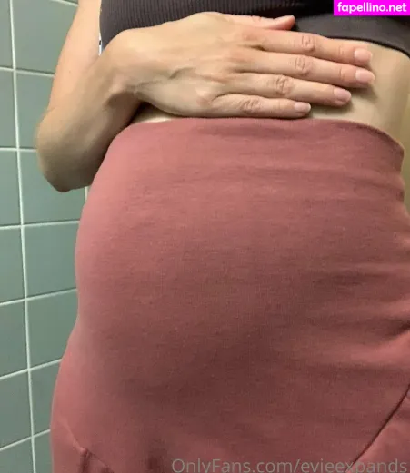 Evieexpands OnlyFans Thumbnail #FbS4P0XSLh