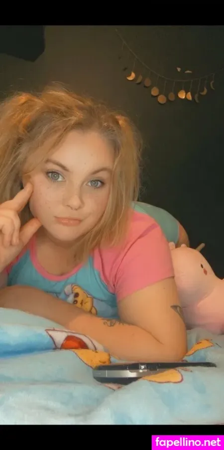 Eviegracex OnlyFans Thumbnail #9IUJihLYwQ