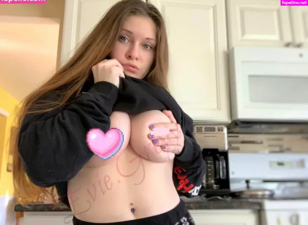 Eviegreyy OnlyFans Thumbnail #lWgkbCjYK2