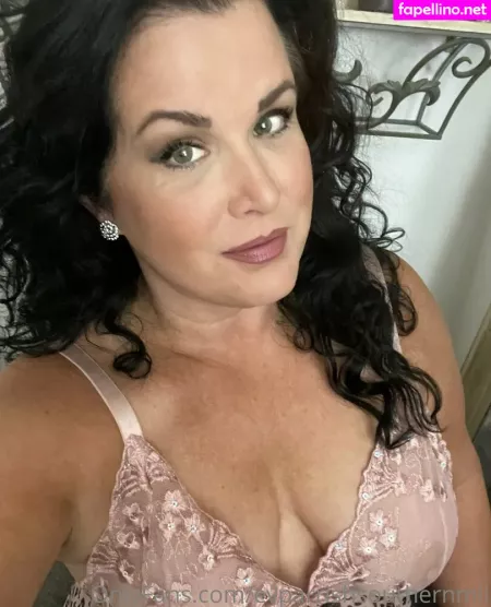 Evparrish OnlyFans Thumbnail #AoCYKkQZzr