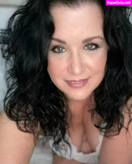 Evparrish OnlyFans Thumbnail #okUmymDOnz